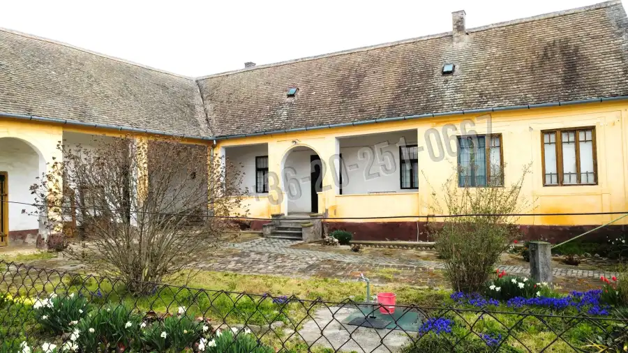 eladó családi ház, Kölked