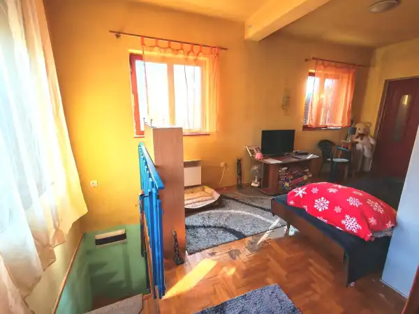 Eladó családi ház, Komárom 4 szoba 90 m² 49.9 M Ft