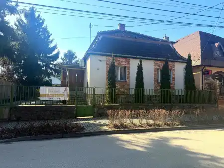 eladó családi ház, Komárom