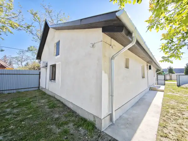 Eladó családi ház, Kübekháza 4 szoba 98 m² 47.7 M Ft