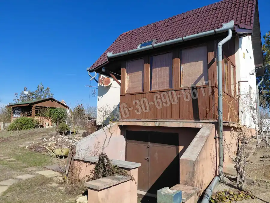 eladó családi ház, Kunpeszér