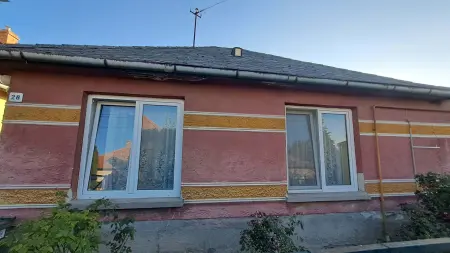 Eladó családi ház, Lábatlan 2 szoba 85 m² 43 M Ft
