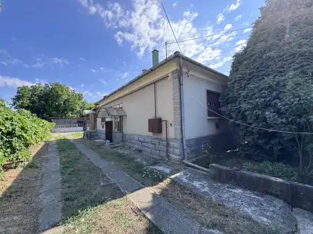 Eladó családi ház, Letenye 3 szoba 111 m² 30 M Ft