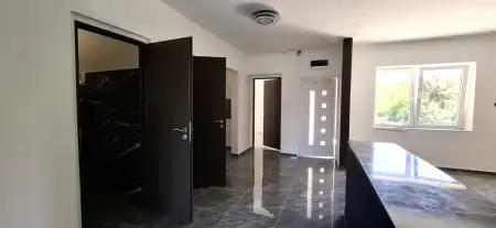 eladó családi ház, Lőrinci