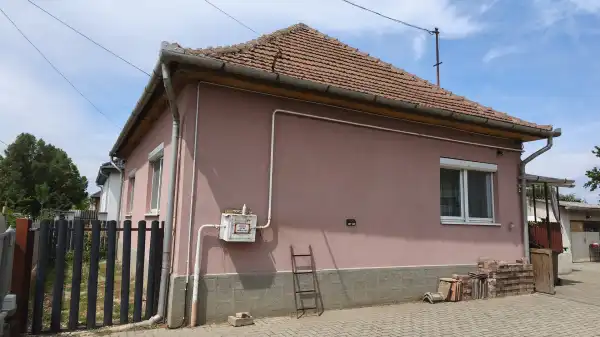 Eladó családi ház, Lőrinci 2+1 szoba 94 m² 64.9 M Ft