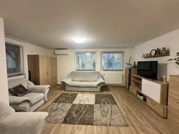 Eladó családi ház, Lovasberény 6+3 szoba 306 m² 128 M Ft