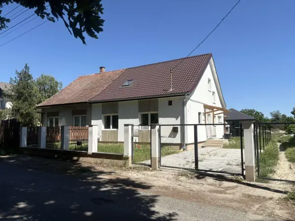 Eladó családi ház, Majosháza 4+1 szoba 110 m² 79.6 M Ft