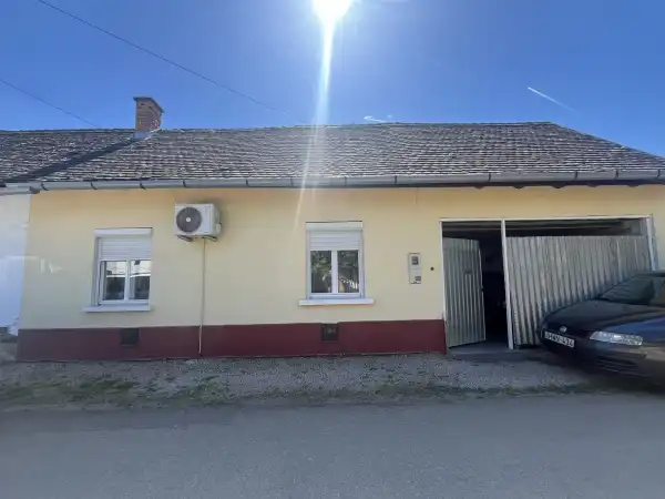 Eladó családi ház, Makó 3+1 szoba 119 m² 25.9 M Ft