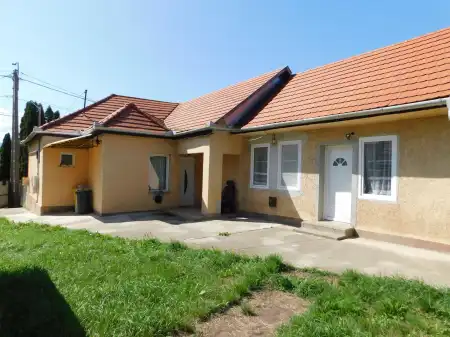 eladó családi ház, Mátraderecske