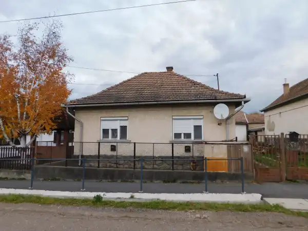 Eladó családi ház, Mátraderecske 2+1 szoba 75 m² 16.9 M Ft Eladó családi ház, Mátraderecske 2+1 szoba 75 m² 16.9 M Ft