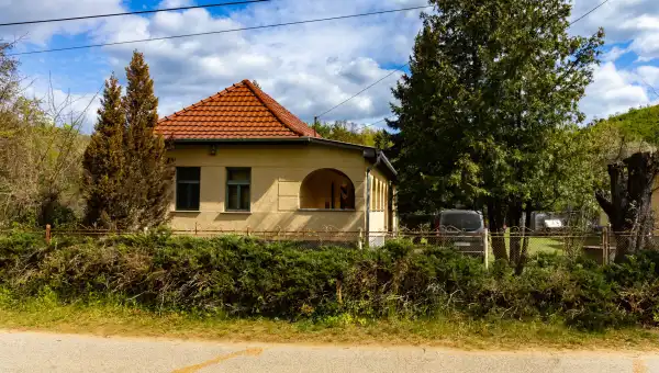 Eladó családi ház, Mátramindszent 1 szoba 60 m² 20 M Ft
