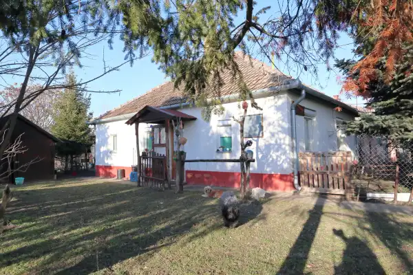 Eladó családi ház, Mélykút 2 szoba 56 m² 18.9 M Ft