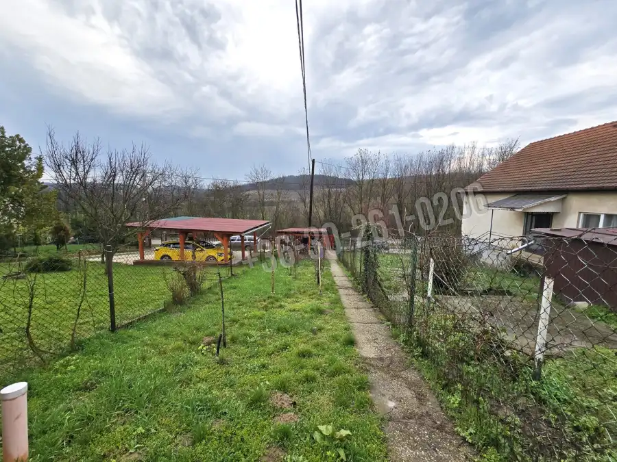 eladó családi ház, Mende