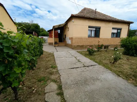 eladó családi ház, Mohács