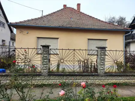 eladó családi ház, Mohács
