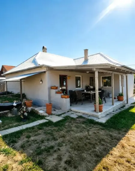 Eladó családi ház, Mohora 3 szoba 96 m² 49.9 M Ft