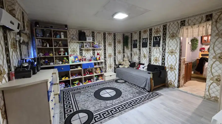 eladó családi ház, Monok