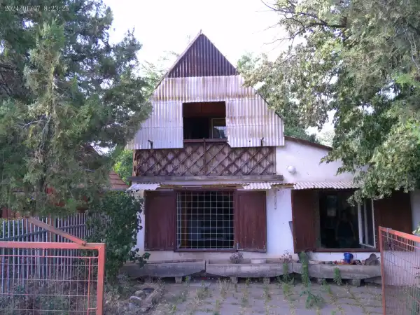 Eladó családi ház, Monor 2 szoba 52 m² 12 M Ft