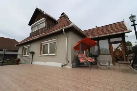 Eladó családi ház, Monorierdő 5 szoba 233 m² 155 M Ft