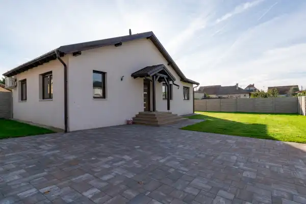 Eladó családi ház, Mosonmagyaróvár 4 szoba 120 m² 110 M Ft