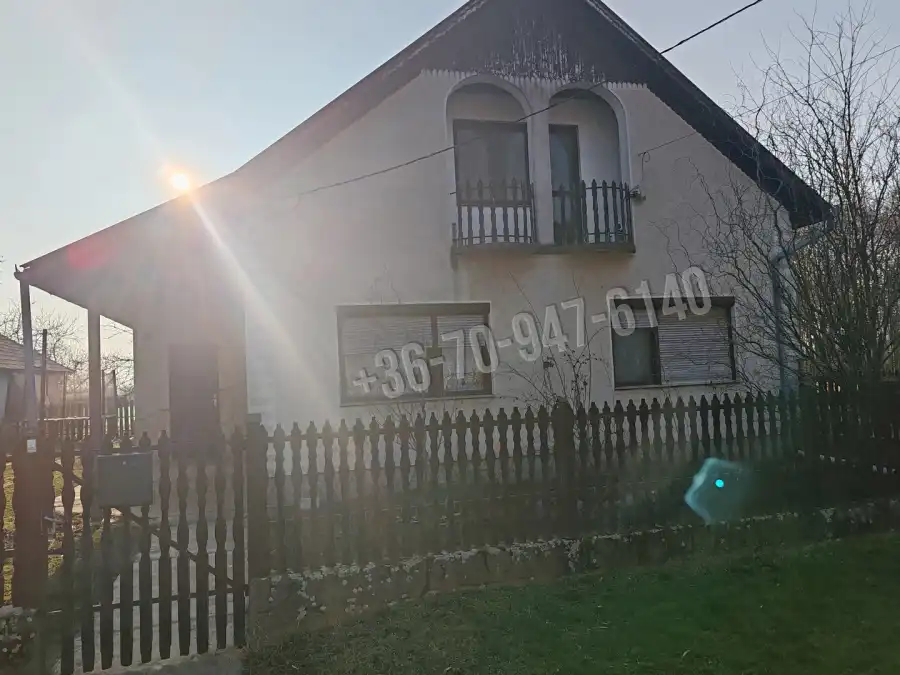 eladó családi ház, Nagybánhegyes