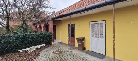 eladó családi ház, Nagykarácsony