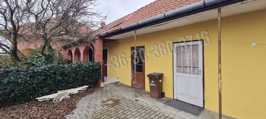 eladó családi ház, Nagykarácsony