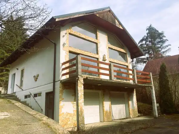 Eladó családi ház, Nagymaros 2 szoba 124 m² 68 M Ft