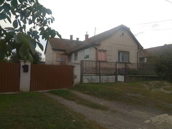 eladó családi ház, Nagyoroszi
