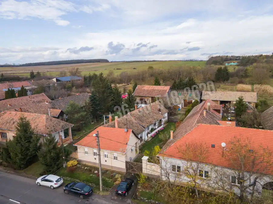 eladó családi ház, Nagyoroszi