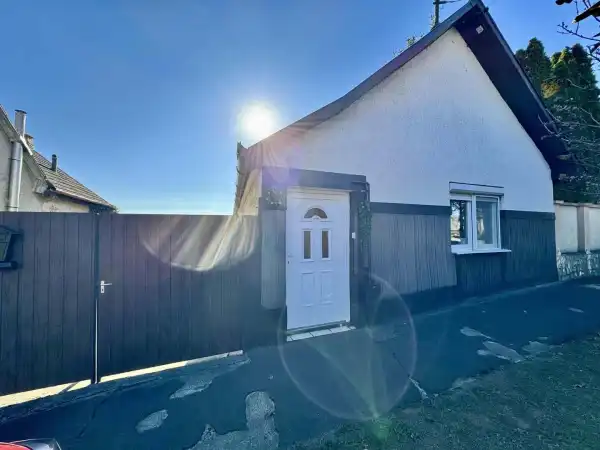 Eladó családi ház, Nagyoroszi 3 szoba 88 m² 22 M Ft