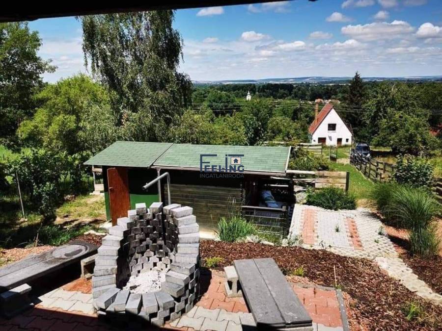 eladó családi ház, Neszmély