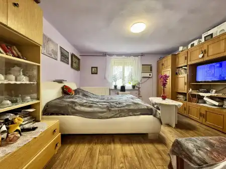 eladó családi ház, Nézsa