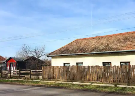 eladó családi ház, Nyáregyháza