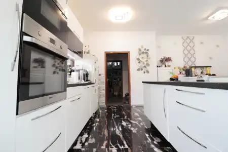 eladó családi ház, Orosháza