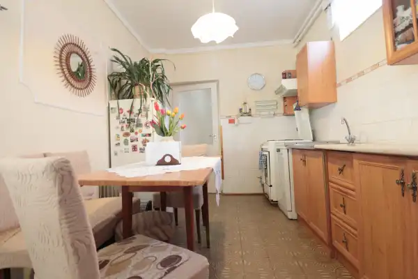 Eladó családi ház, Orosháza 4 szoba 140 m² 34.9 M Ft