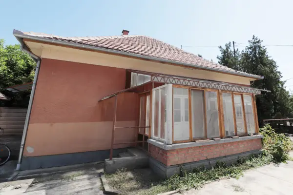 Eladó családi ház, Orosháza 2 szoba 89 m² 29 M Ft