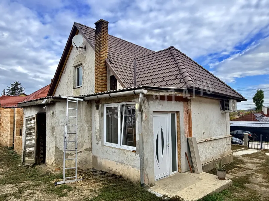 eladó családi ház, Oroszlány