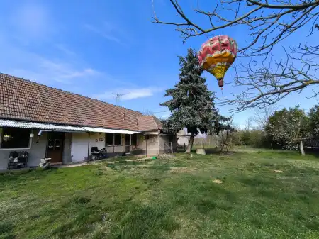 Eladó családi ház, Paks 3 szoba 130 m² 95 M Ft