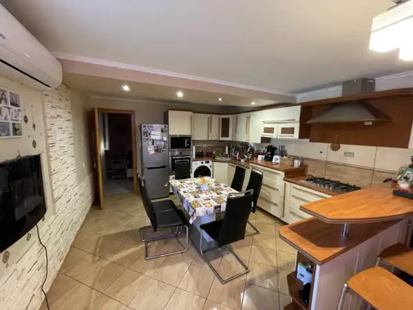 Eladó családi ház, Paks 5 szoba 100 m² 79.9 M Ft