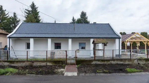 Eladó családi ház, Pásztó 2 szoba 62 m² 55 M Ft