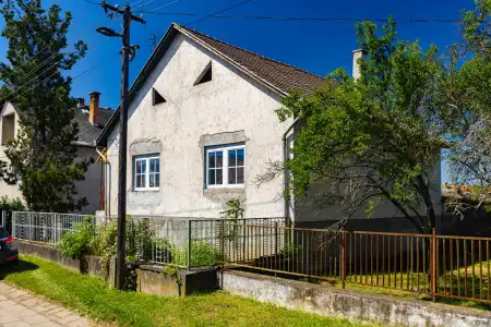 eladó családi ház, Pásztó