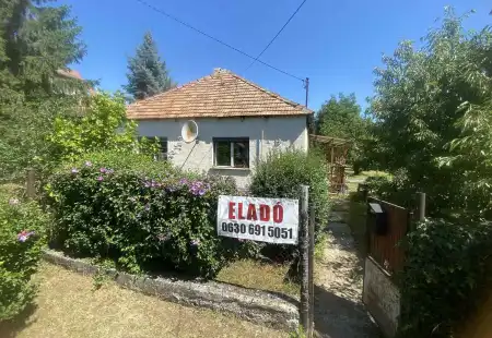 eladó családi ház, Páty