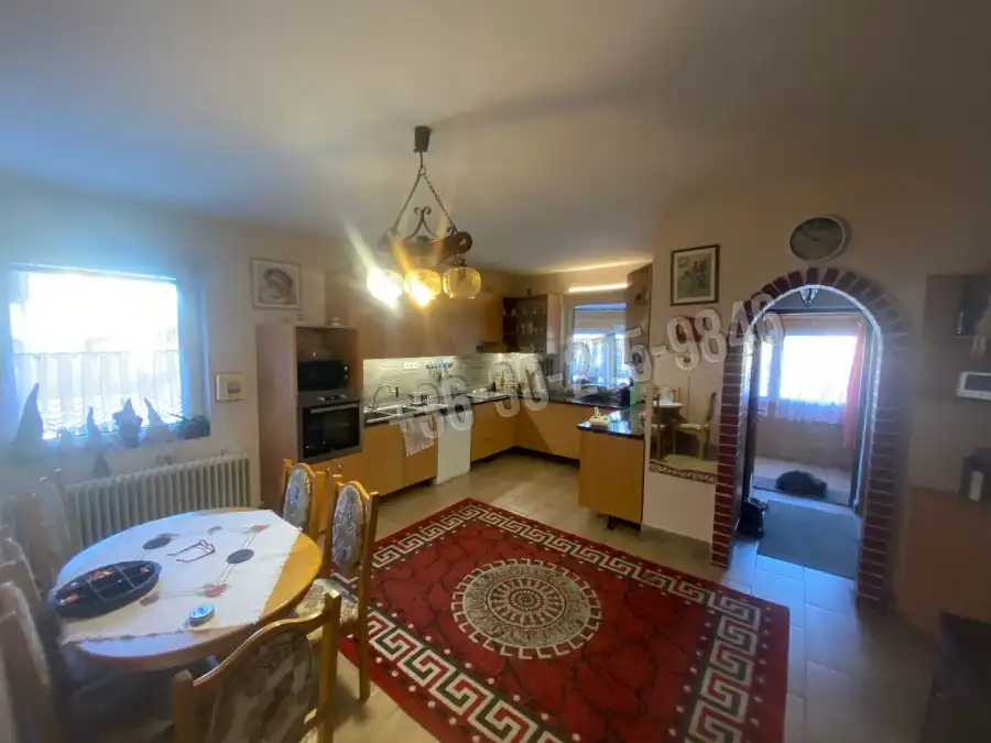 eladó családi ház, Páty