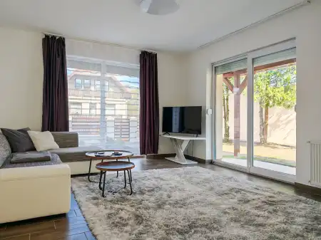 eladó családi ház, Pécel