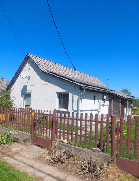 eladó családi ház, Perkáta