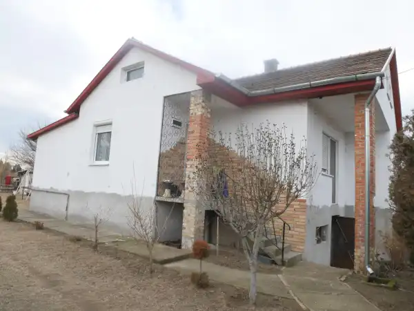 Eladó családi ház, Pilis 5 szoba 103 m² 62 M Ft
