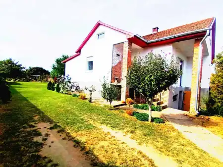 eladó családi ház, Pilis
