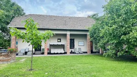Eladó családi ház, Poroszló 3 szoba 96 m² 52 M Ft