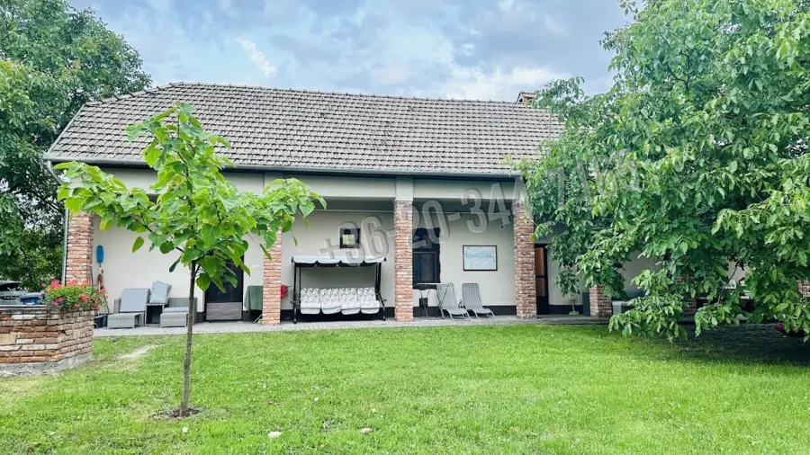 eladó családi ház, Poroszló